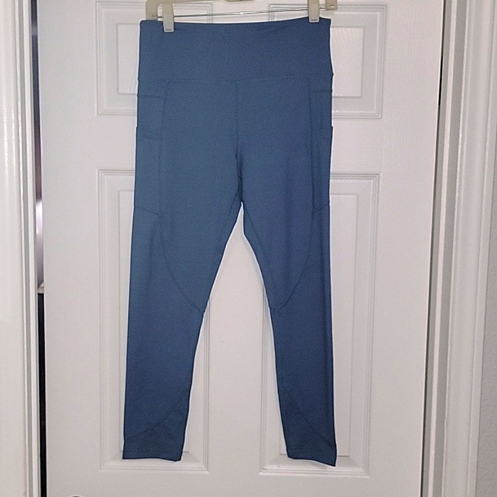 Zyia pocket light n tight hi rise 7/8 24" size 8-10
